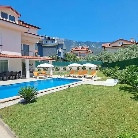 Villa Tei, Oeluedeniz